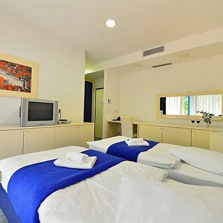 Jadran 3* Split