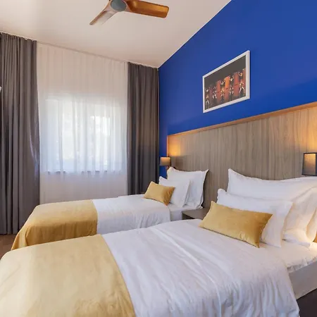 Sustipan Hotel 3*