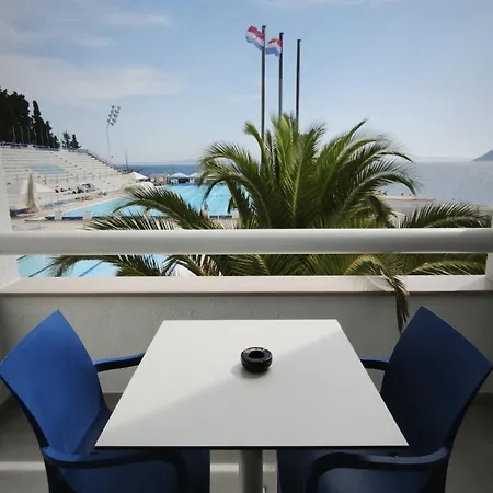 Sustipan Hotel 3*