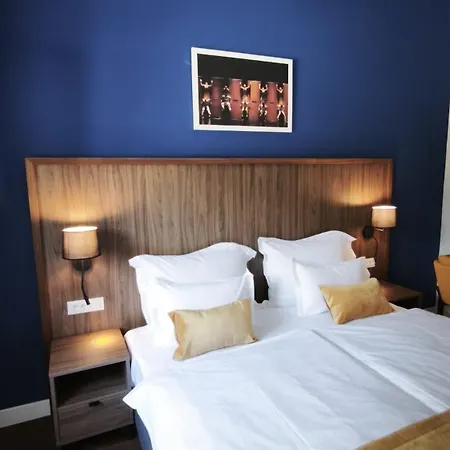 Hotel Sustipan