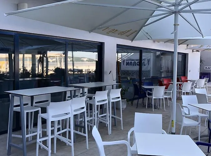 Jadran アパート *